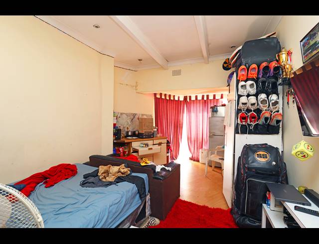 9 BEDROOM HOUSE FOR SALE IN KEW